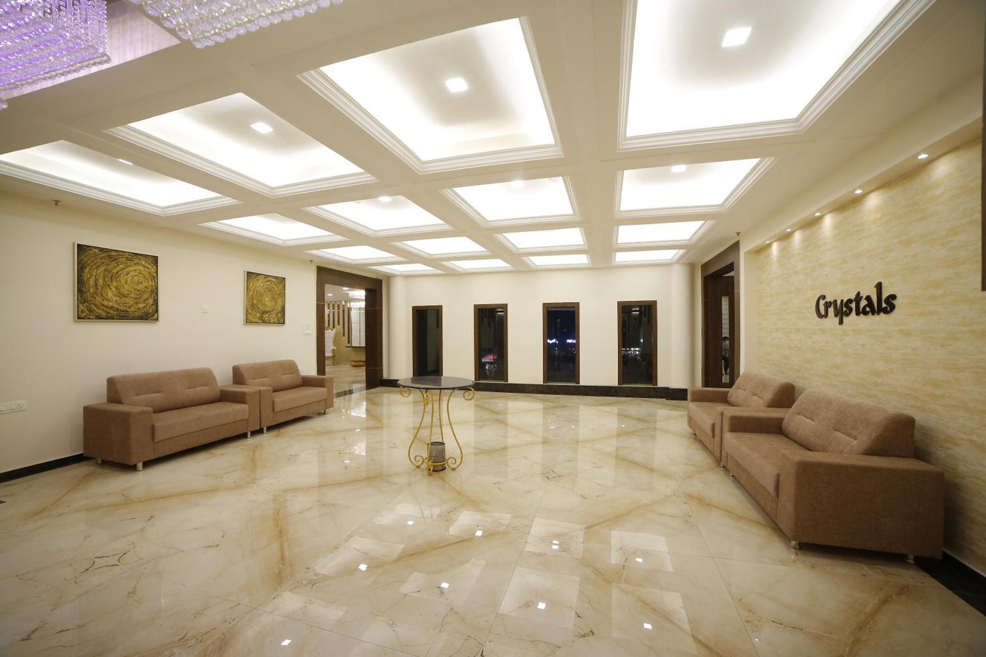 Guntūr Hotel Annapurna De Royal מראה חיצוני תמונה
